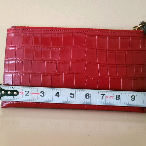 Michael Kors wristlet - Picture 4 of 6